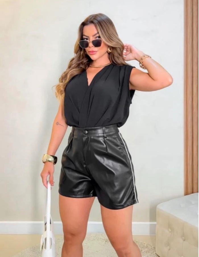 Short Neguinha 