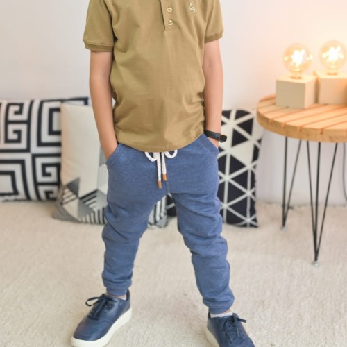 Calça azul jeans