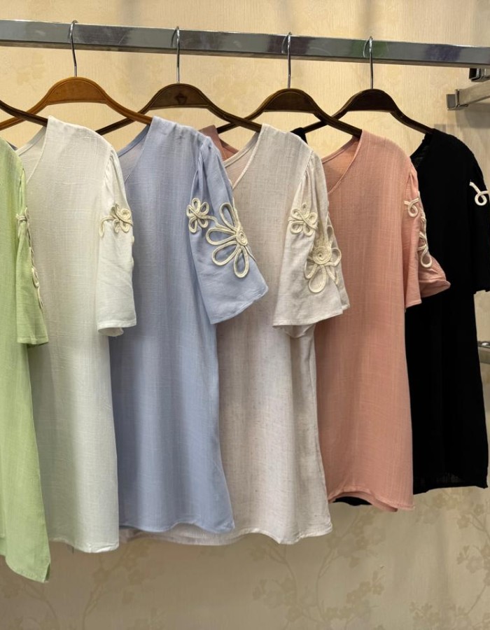 BLUSA LINHO C/BORDADO NA MANGA