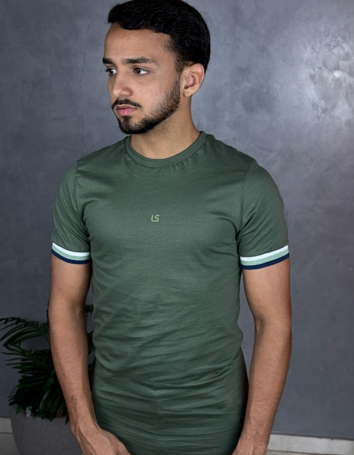 Camiseta Suedine Gola Punho