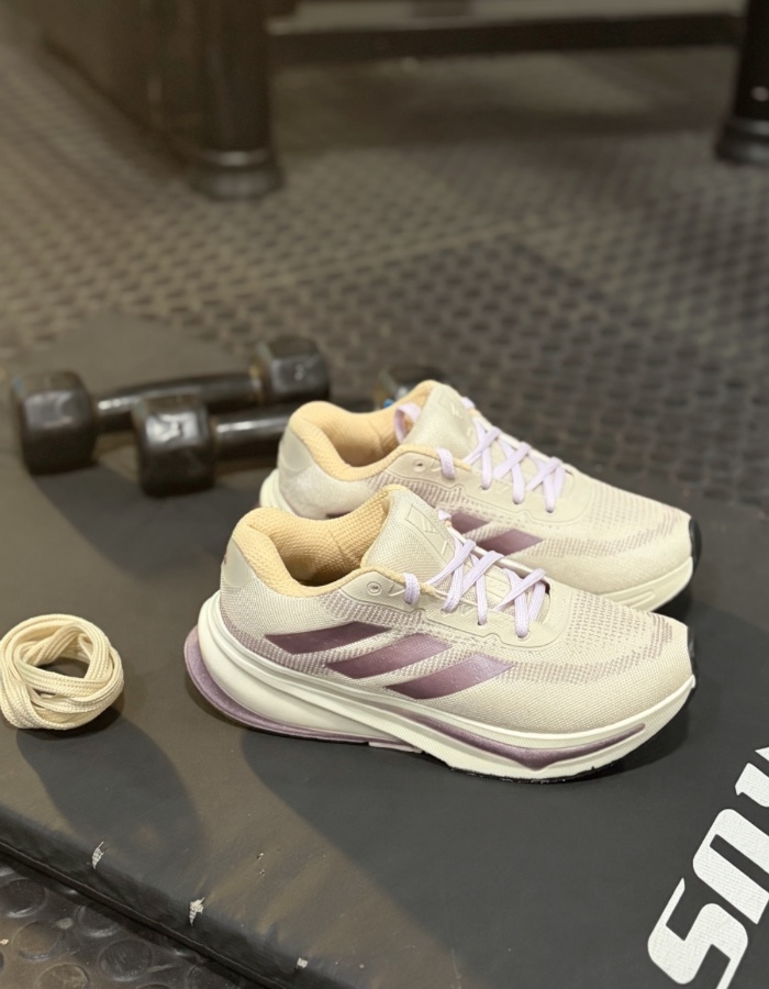 Tênis adidas lilac