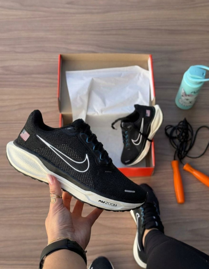 NIKE PEGASUS