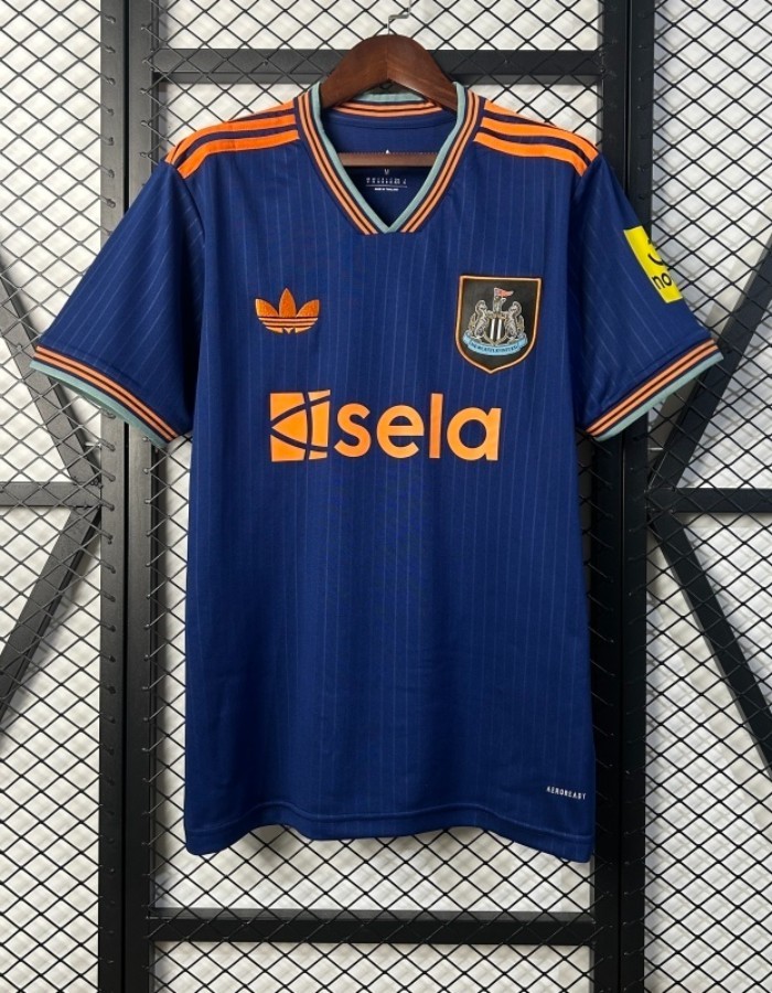 NEWCASTLE UNITED 25/26 - UNIFORME III