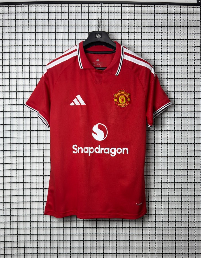 MANCHESTER UNITED - 26/27 - I