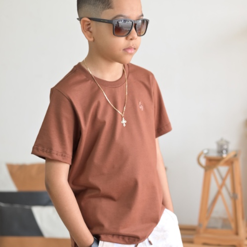 Camisa marrom 