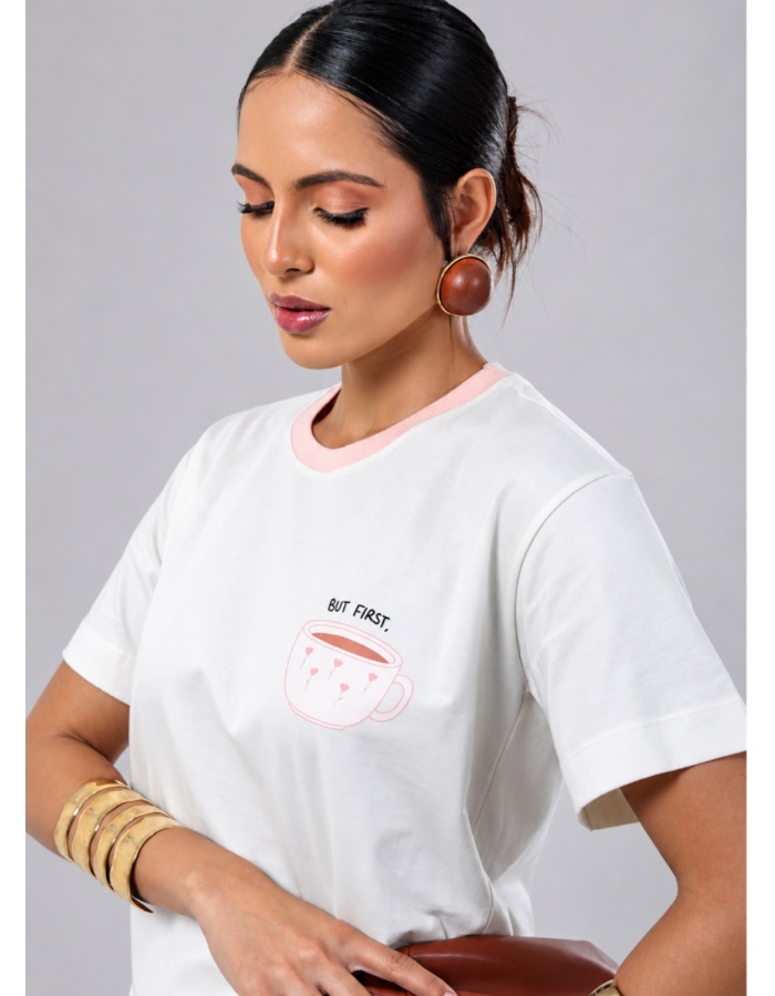 T-SHIRT OVER XÍCARA ROSA 