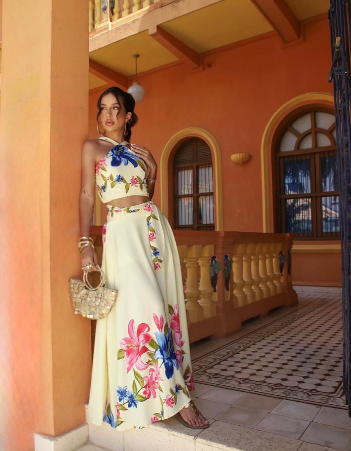 CONJUNTO LAURA