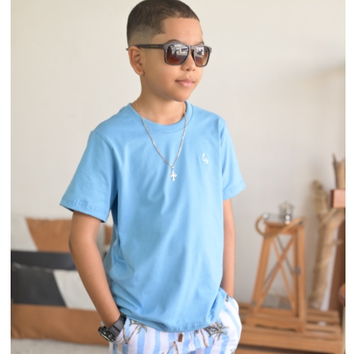 Camisa básica azul céu 