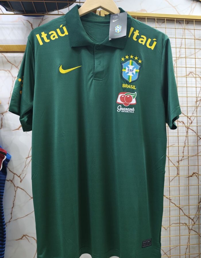 Camisa verde gola polo 