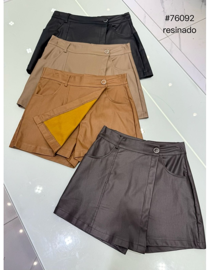 Short saia resinado