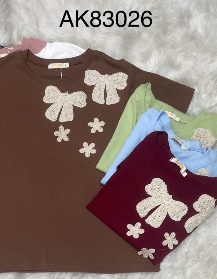 T-SHIRT DE ALGODÃO  LAÇO EM CROCHE