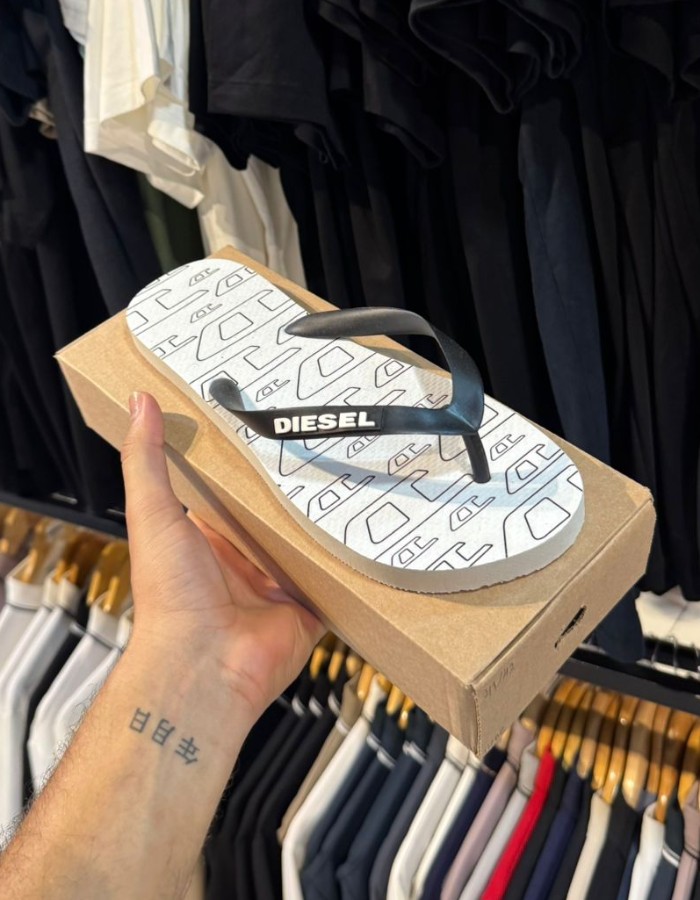 Chinelo Diesel 