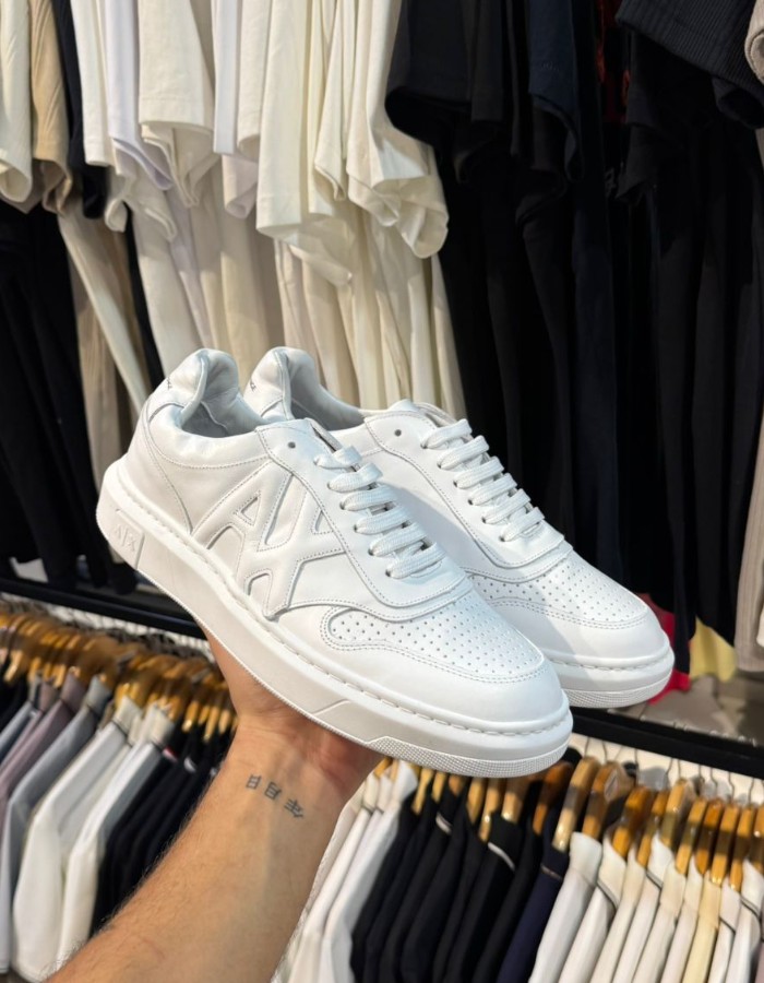 Armani branco 
