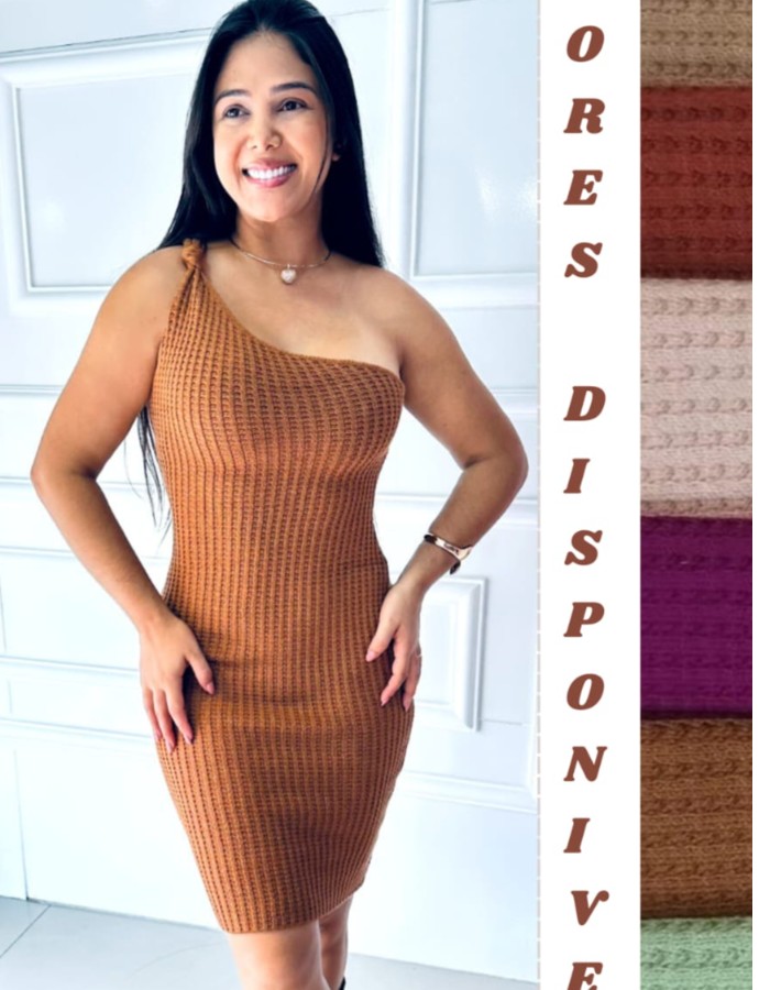 VESTIDO NO OMBRO
