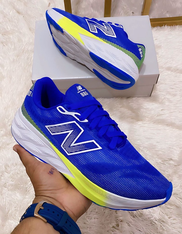NEW BALANCE 880