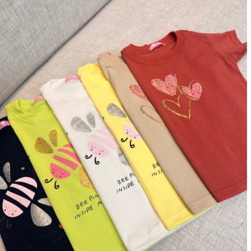 T-SHIRT  ESTAMPADA MENINA