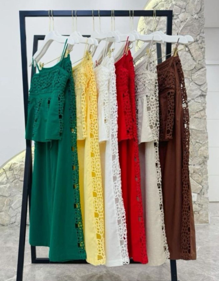 CONJUNTO CALÇA BORDADO