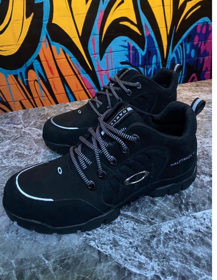 sapatos oakley