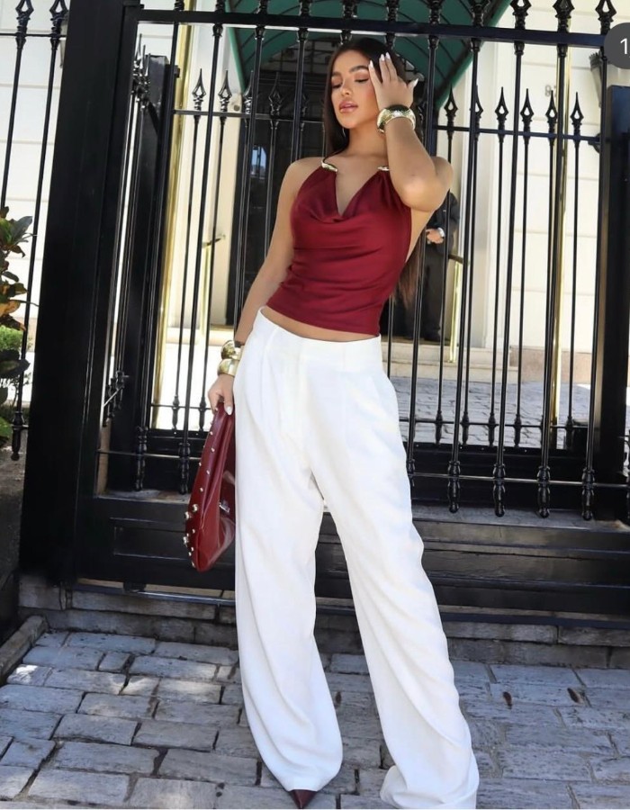 CROPPED LUANA