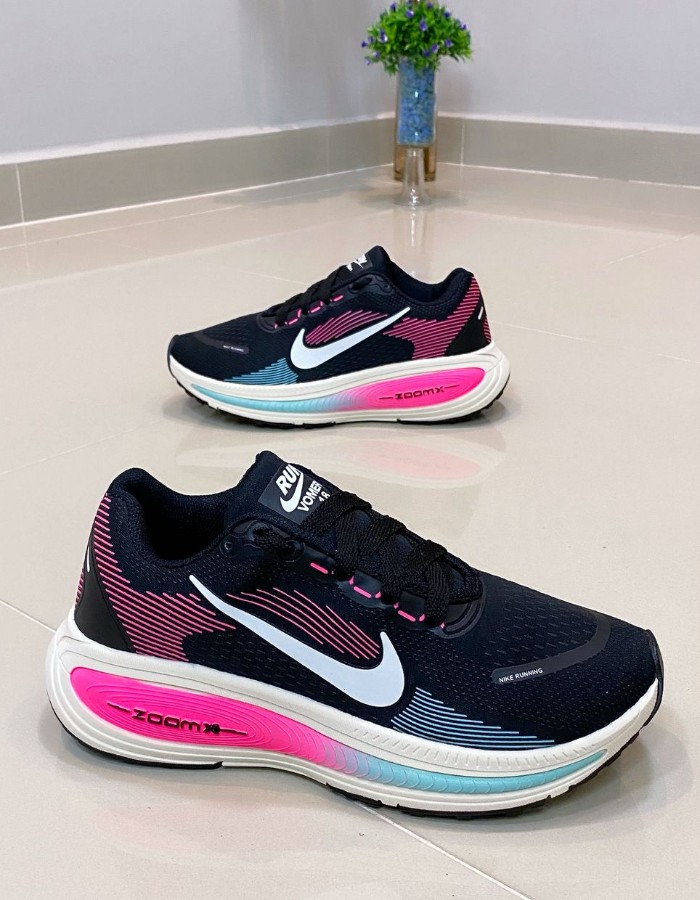 NIKE ZOOMX