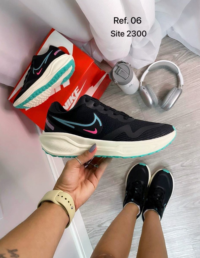 NIKE OIC 3