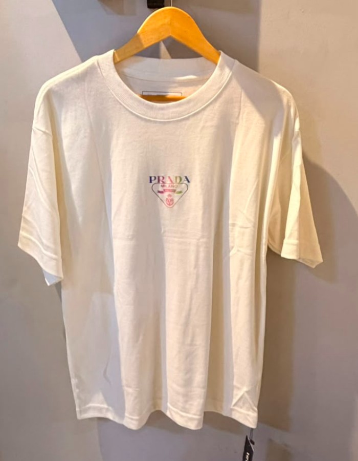 Oversized Prada 