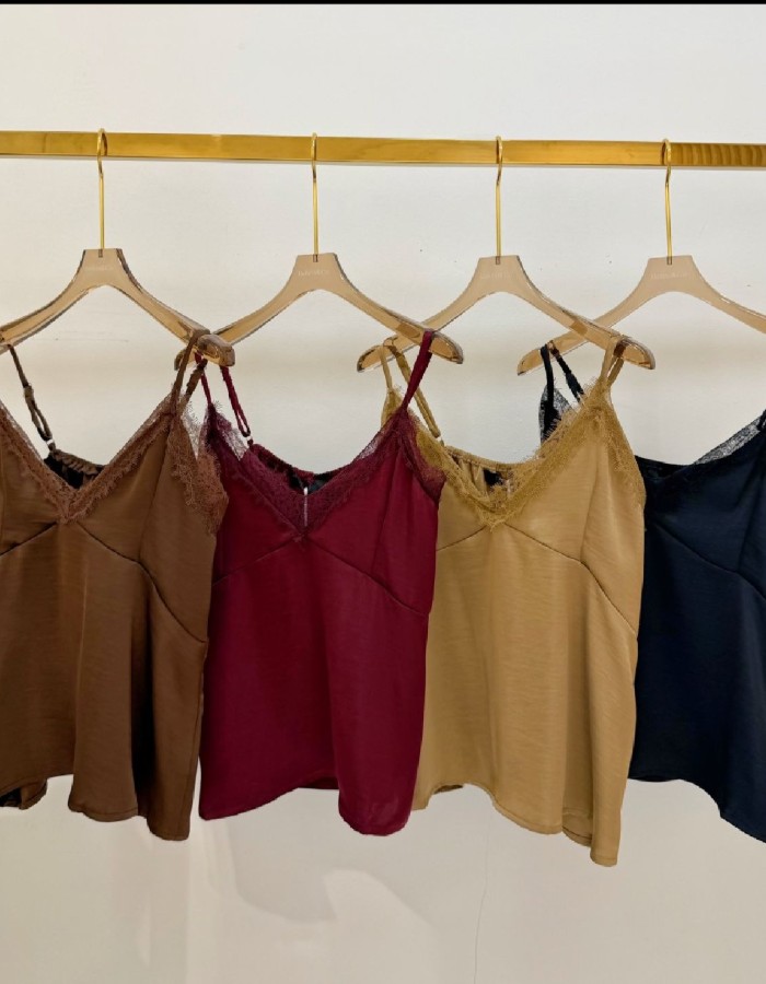 BLUSA ALÇA DETALHE RENDA