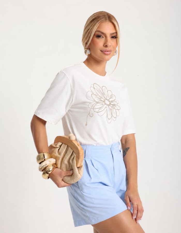 T-SHIRT ESTAMPA FLOR 1