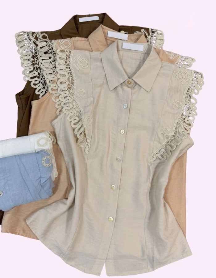 Blusa regata com botões e bordado 