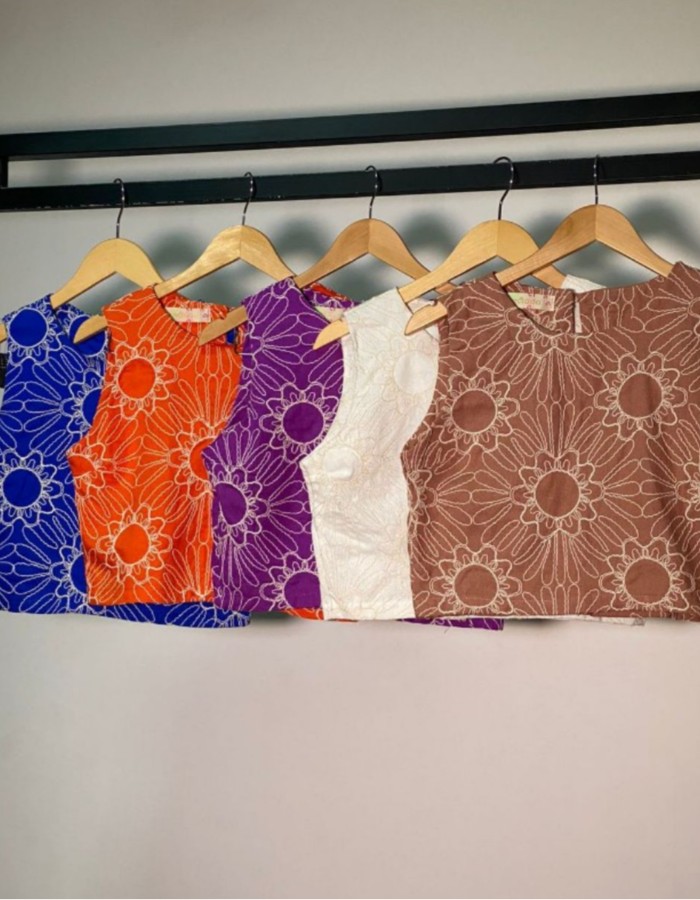 CROPPED LINHO BORDADO