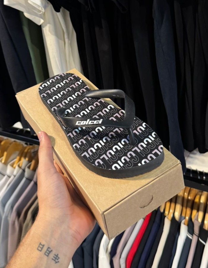 Chinelo Colcci 