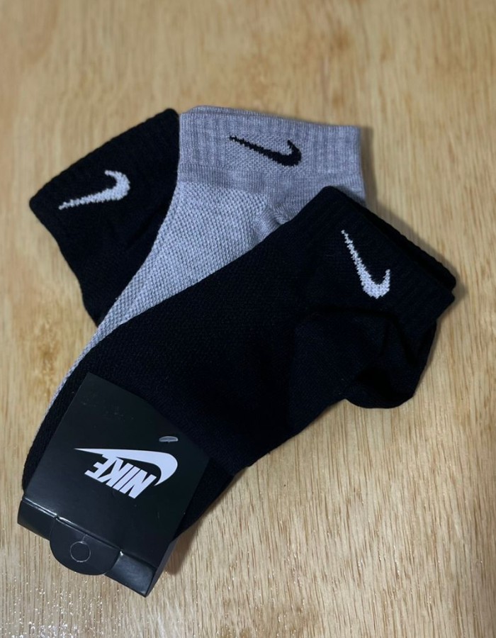 KIT COM TRES MEIAS NIKE CANO BAIXO