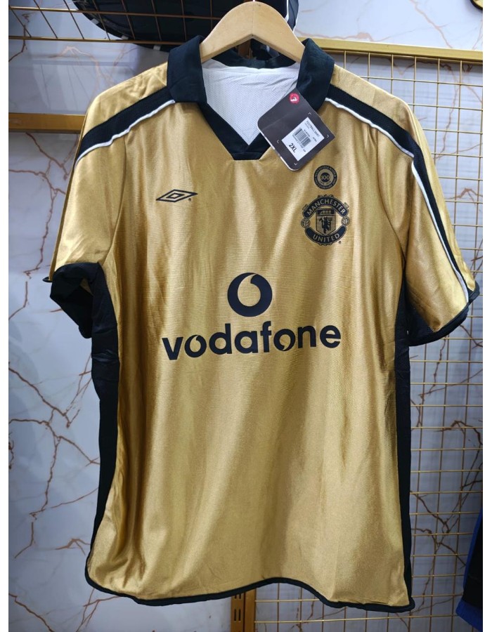 Camisa Manchester United dourada retrô 01/02