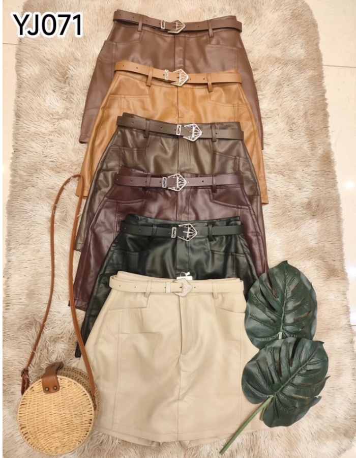 Short saia couro pamela