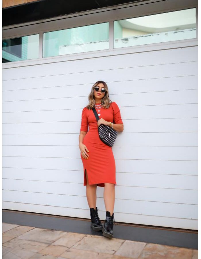 VESTIDO MIDI CANELADO