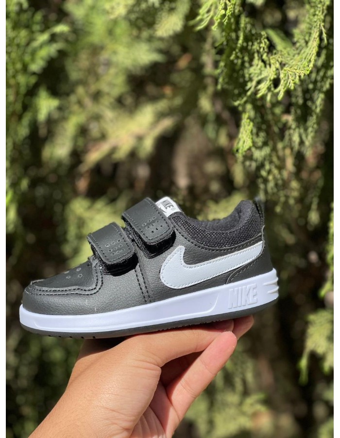 Tênis  marca Nike