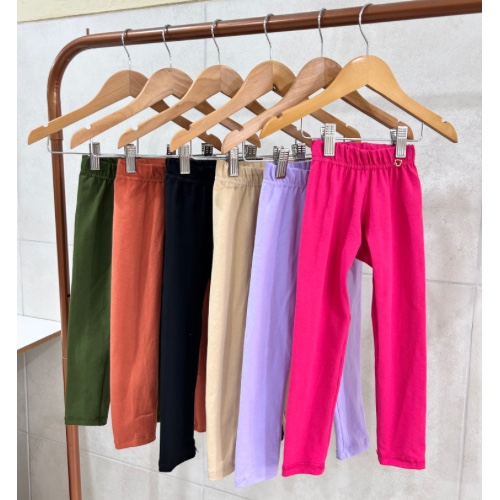 Calça Legging em Cotton 4% Com Plaquinha Coração