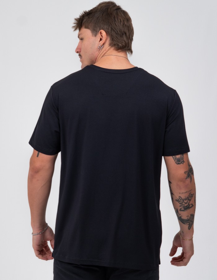 Produto t-shirt-tech-preto 4
