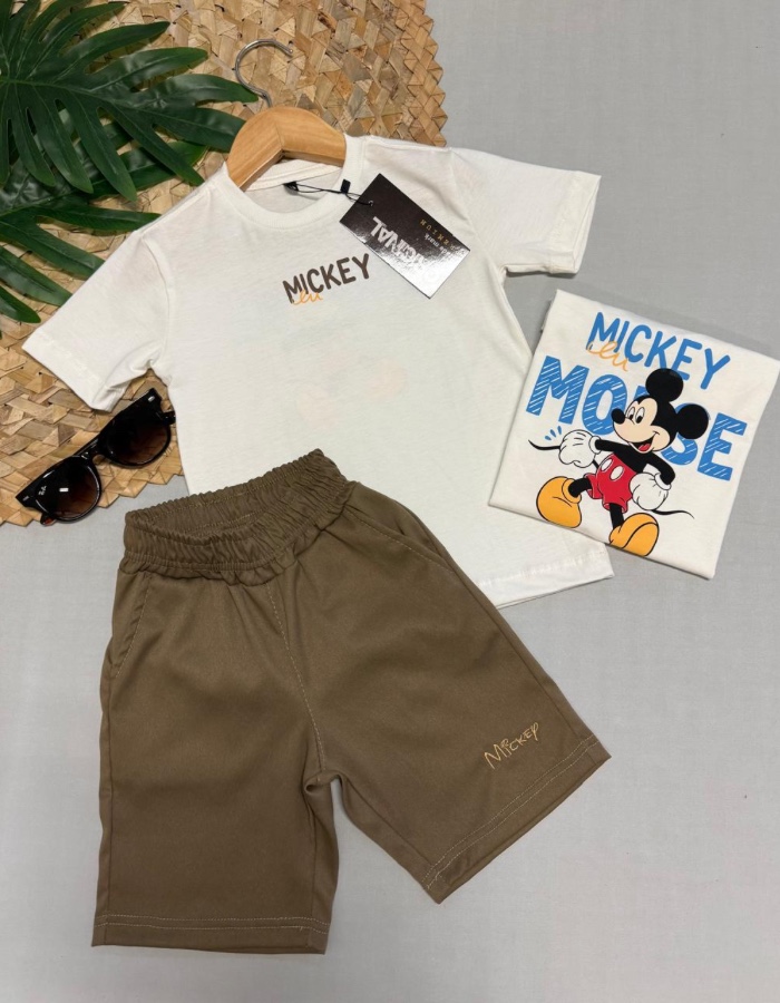 Conjunto personagem em short em sarja 