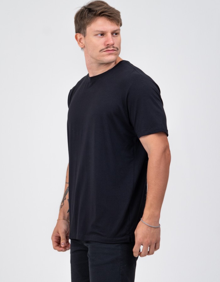 Produto t-shirt-tech-preto 3