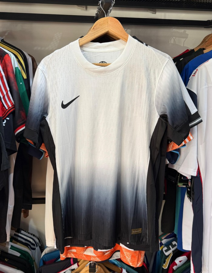 SCCP 24/25 UNIFORME I VERSÃO JOGADOR