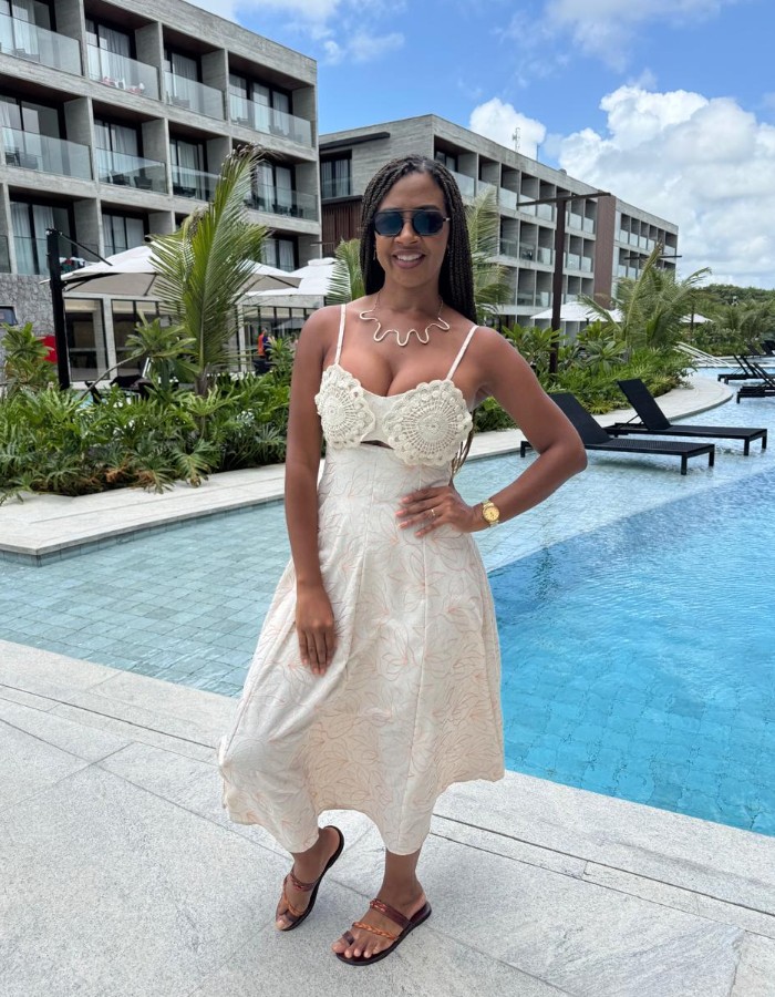 VESTIDO BORDADO BOJO TROPICAL