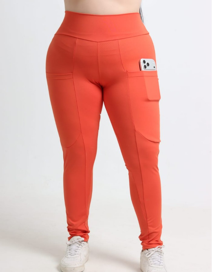 CALÇA BOLSO PLUS EM POLIAMIDA