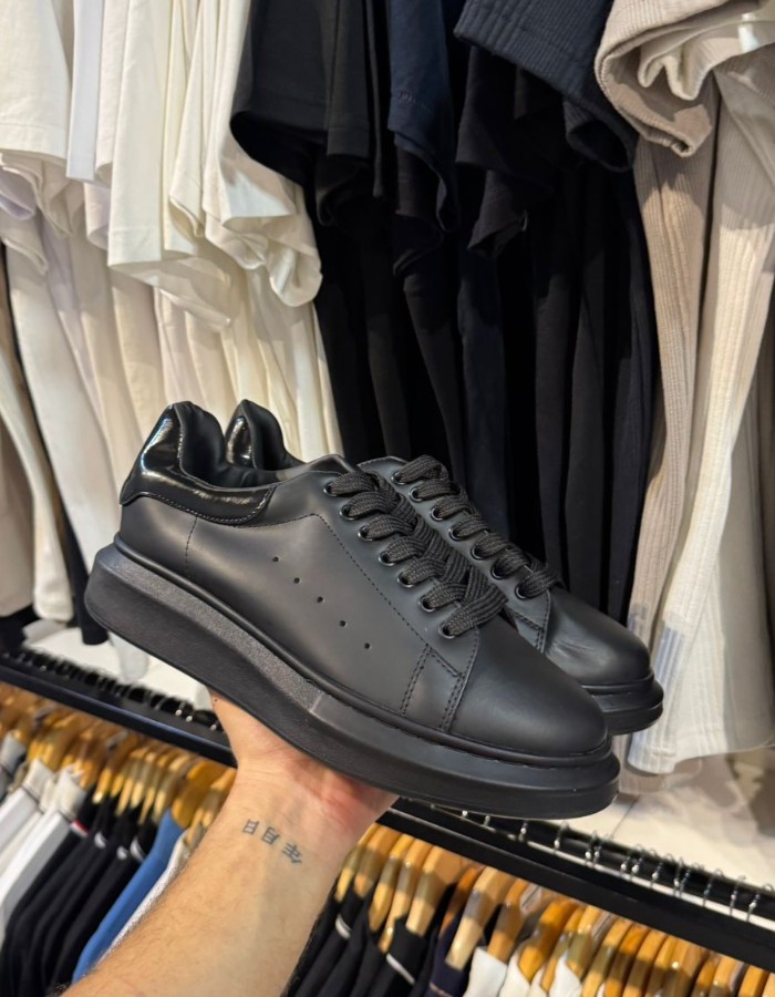 Alexandre mcqueen ALL BLACK 