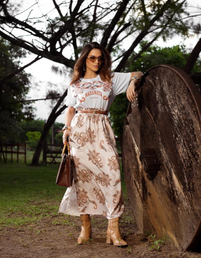 CONJUNTO TEE MARANATA E SAIA ESTAMPADA