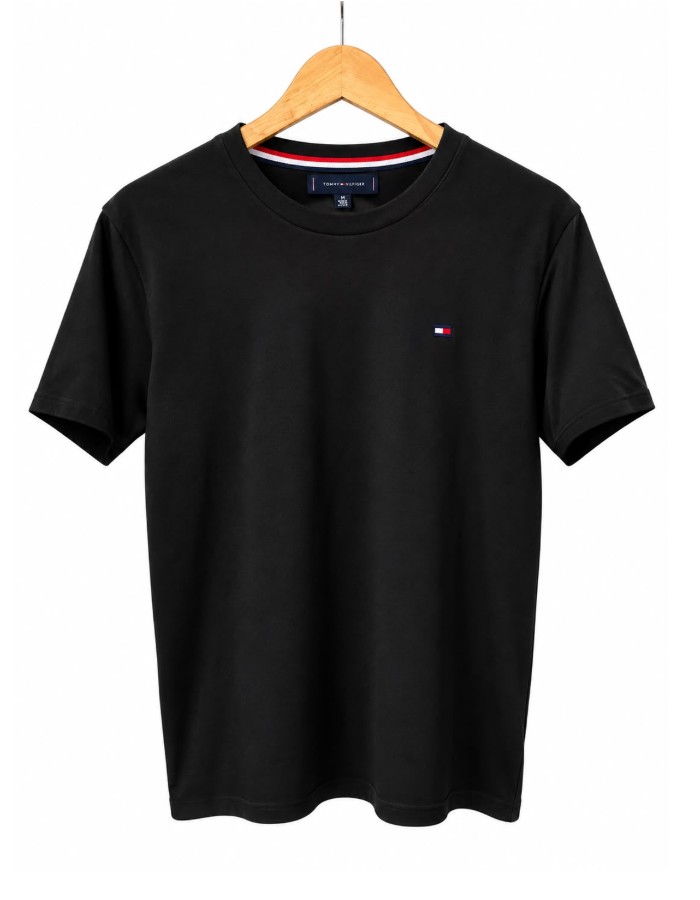 T-shirt Tommy R$110,00