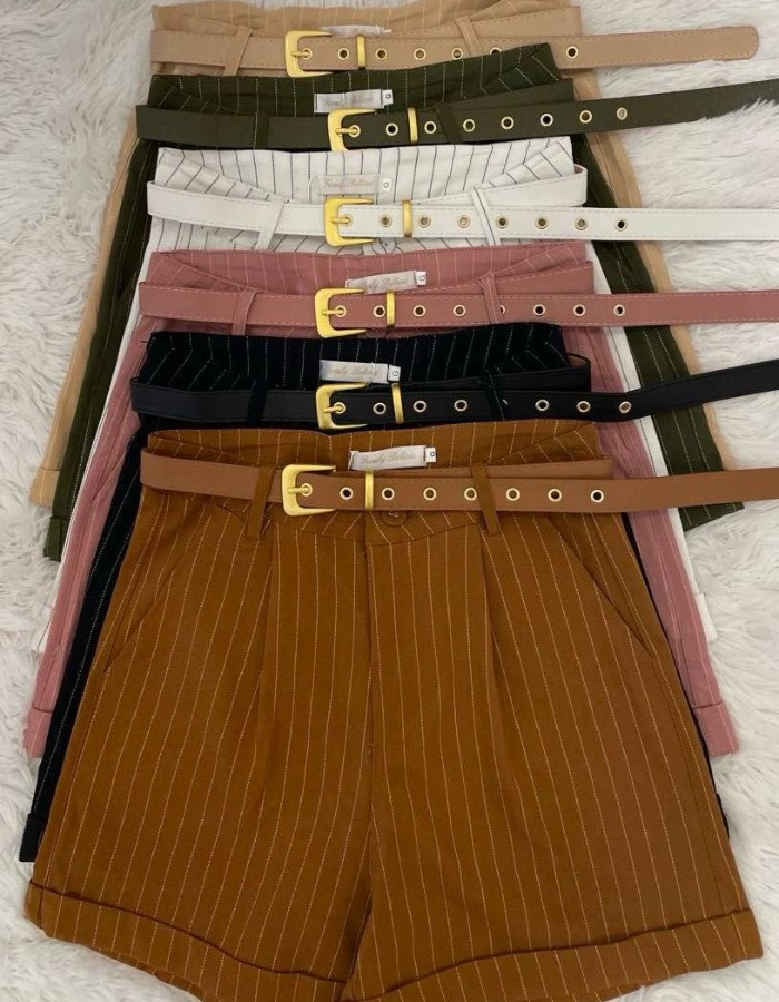 SHORT MEIA COXA RISCA DE GIZ