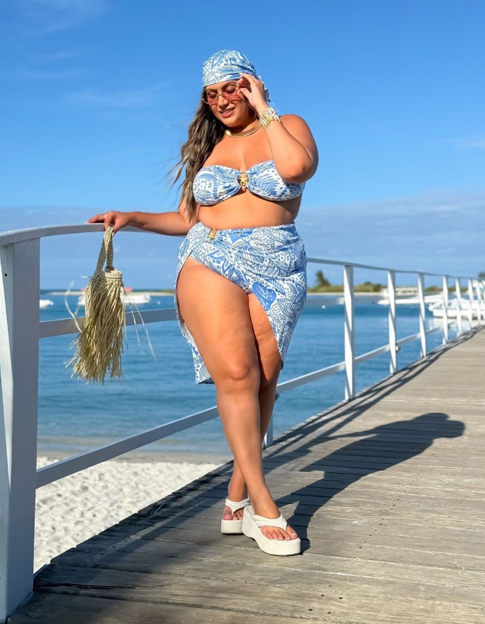 Conjunto biquíni + saída 