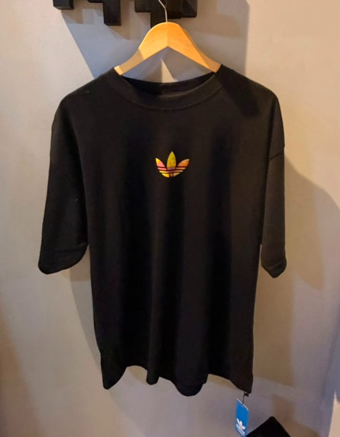 Oversized Adidas 