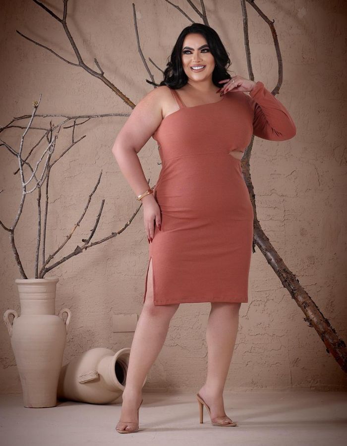 Vestido c/ uma manga 